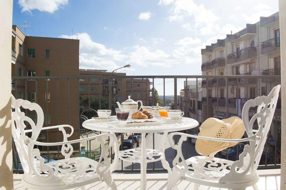 تْشيستيرنِنو Dimora Cappuccini Guest House المظهر الخارجي الصورة