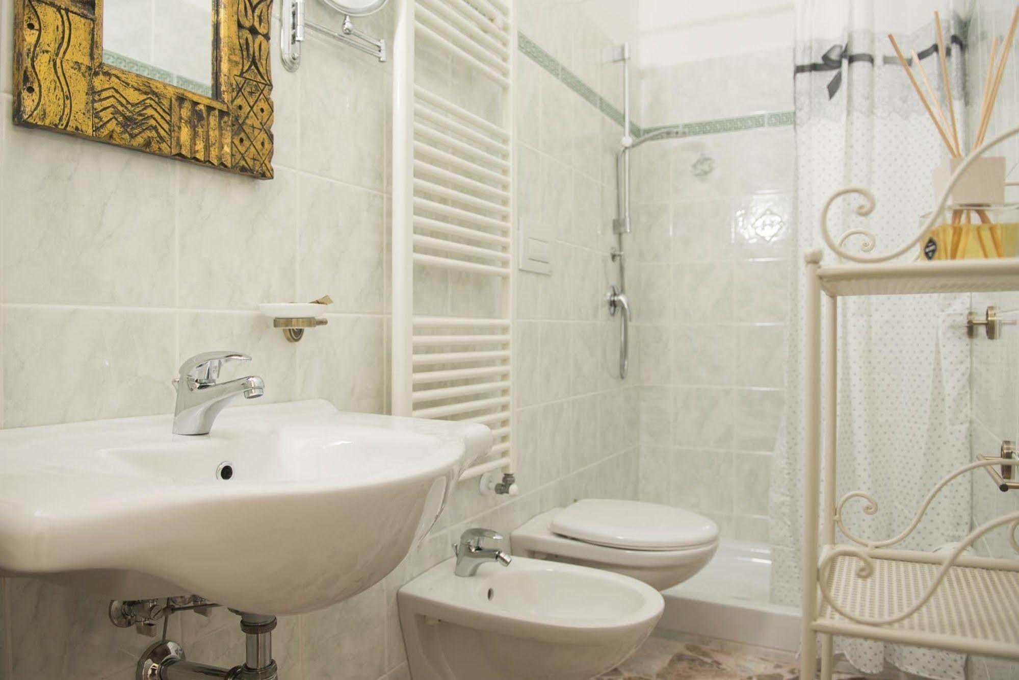 تْشيستيرنِنو Dimora Cappuccini Guest House المظهر الخارجي الصورة