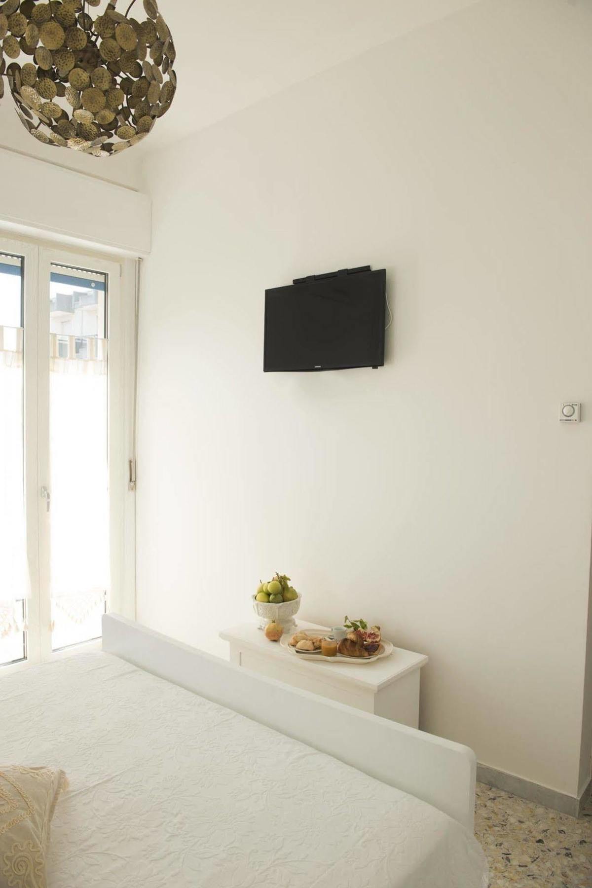 تْشيستيرنِنو Dimora Cappuccini Guest House المظهر الخارجي الصورة
